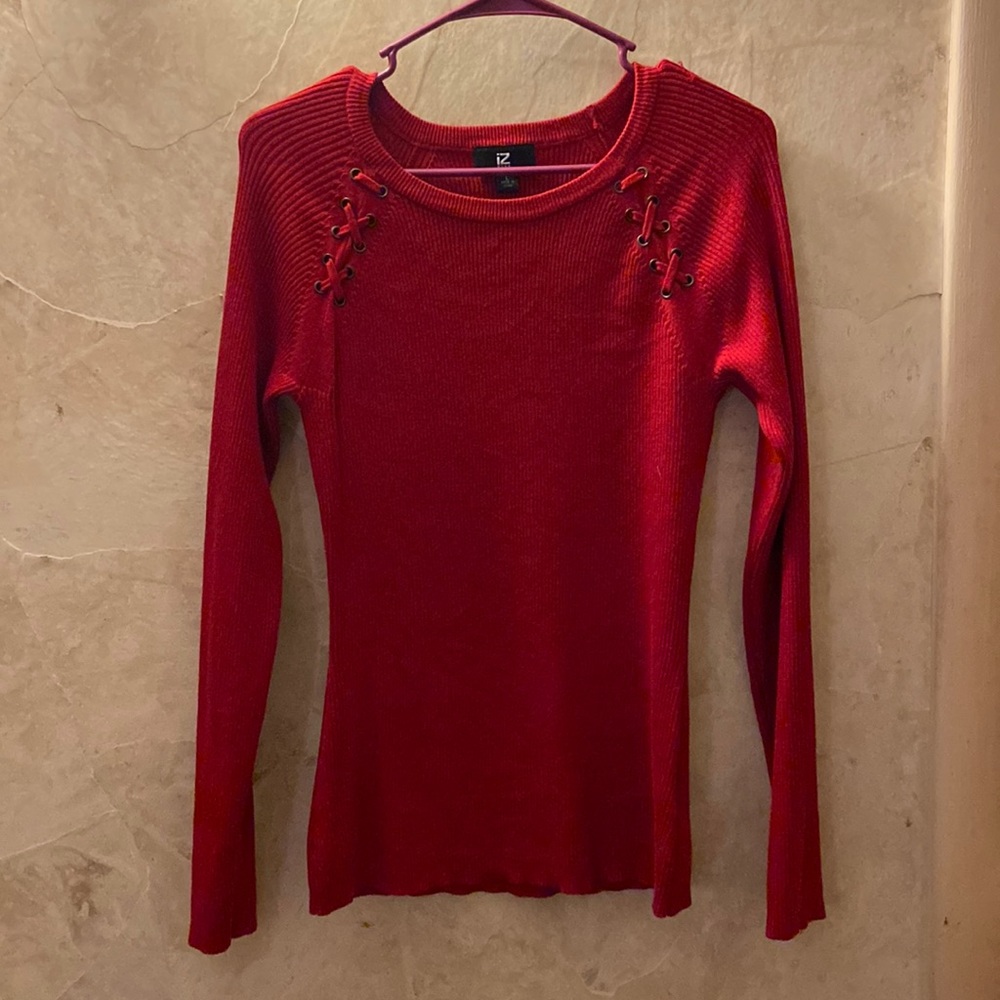 Beautiful red sweater, with cross cross shoulders